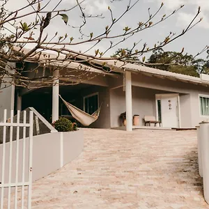 casa-confortavel-em-local-tranquilo.santa-catarina-brasil.com/